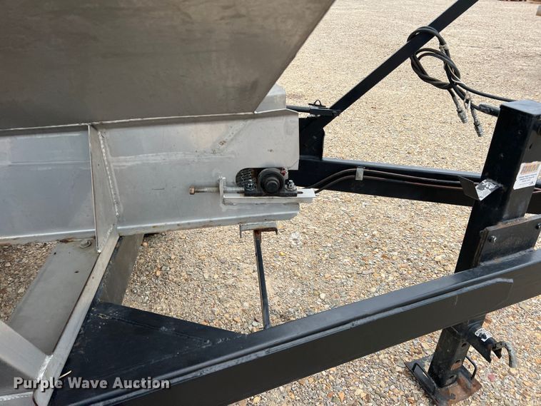 image for item DK7964 Adams  spreader