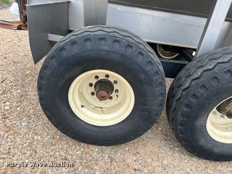 image for item DK7964 Adams  spreader