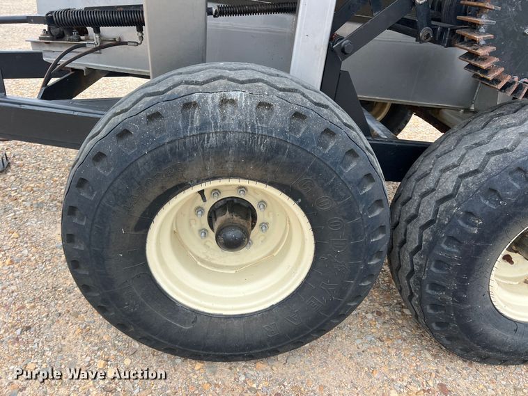 image for item DK7964 Adams  spreader