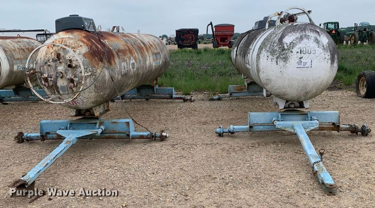 image for item DK7966 (2) NH3 tanks