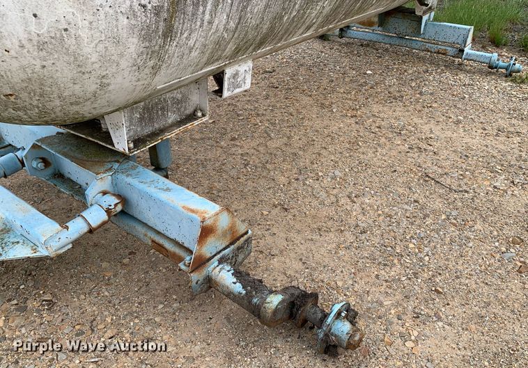 image for item DK7966 (2) NH3 tanks