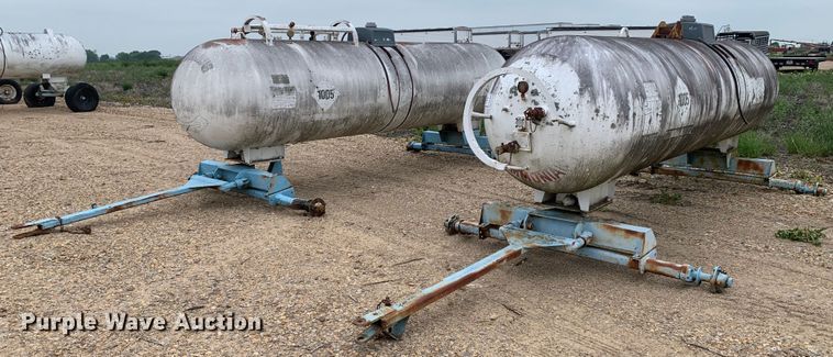 image for item DK7968 (2) NH3 tanks