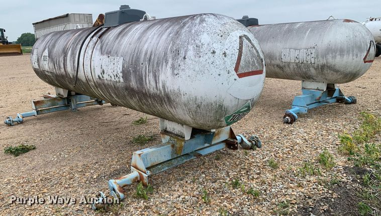 image for item DK7968 (2) NH3 tanks