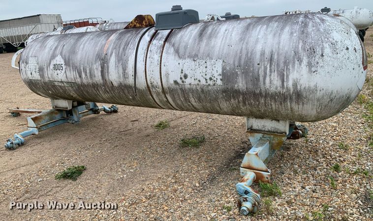 image for item DK7968 (2) NH3 tanks