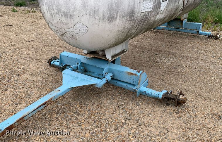 image for item DK7968 (2) NH3 tanks