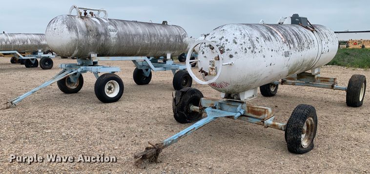 image for item DK7969 (2) NH3 tanks