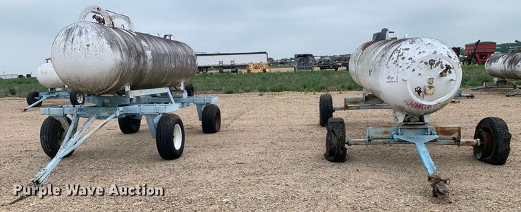 image for item DK7969 (2) NH3 tanks