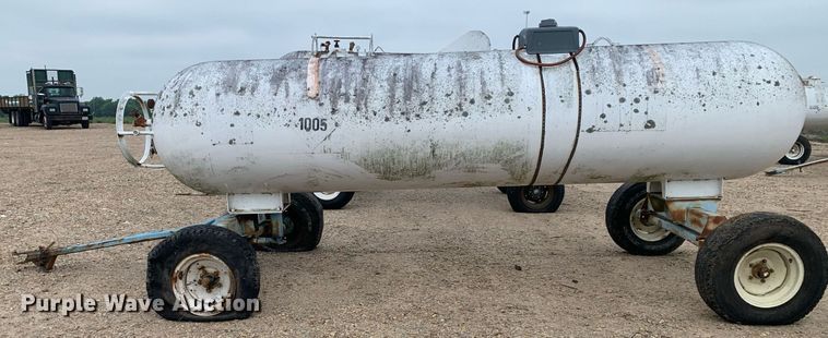 image for item DK7969 (2) NH3 tanks