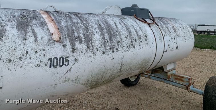 image for item DK7969 (2) NH3 tanks