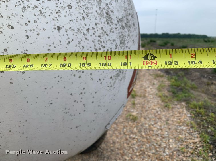 image for item DK7970 (2) NH3 tanks