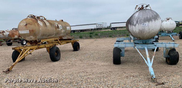 image for item DK7971 (2) NH3 tanks