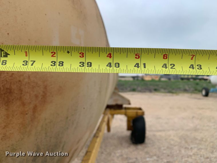 image for item DK7971 (2) NH3 tanks