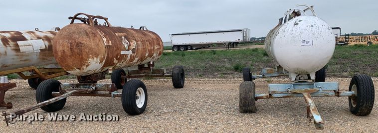 image for item DK7972 (2) NH3 tanks