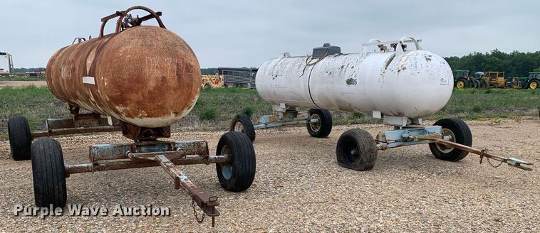 image for item DK7972 (2) NH3 tanks