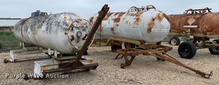 image for item DK7973 (2) NH3 tanks