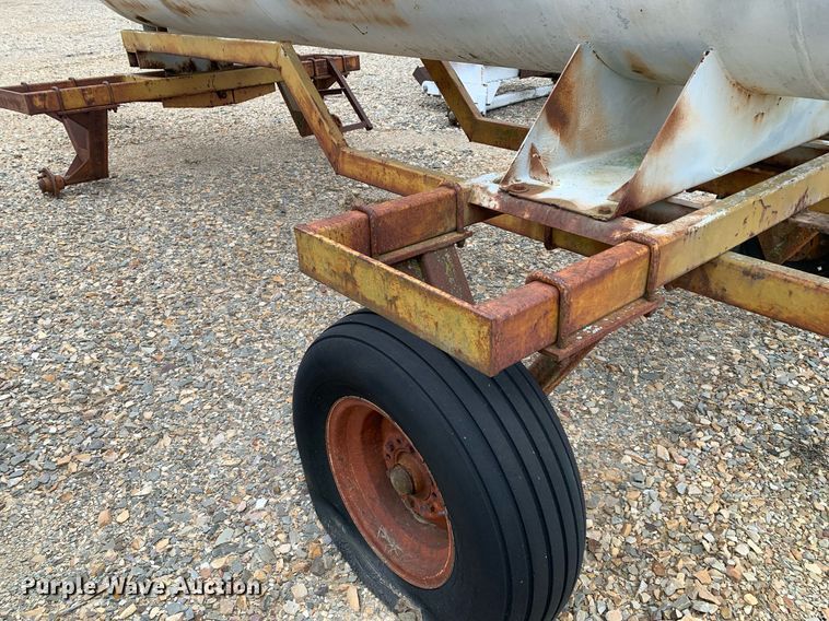 image for item DK7973 (2) NH3 tanks