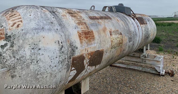 image for item DK7973 (2) NH3 tanks