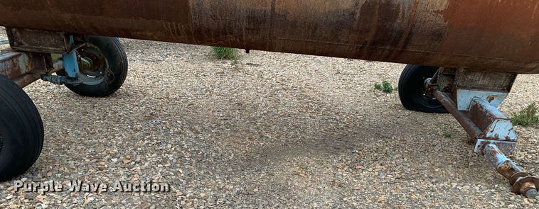 image for item DK7974 (2) NH3 tanks