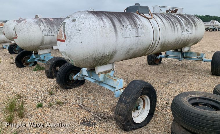 image for item DK7976 (3) NH3 tanks