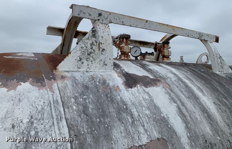 image for item DK7976 (3) NH3 tanks