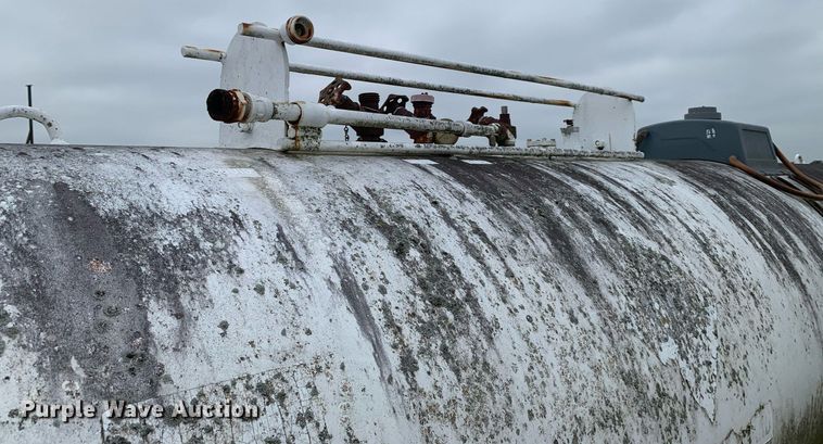 image for item DK7976 (3) NH3 tanks