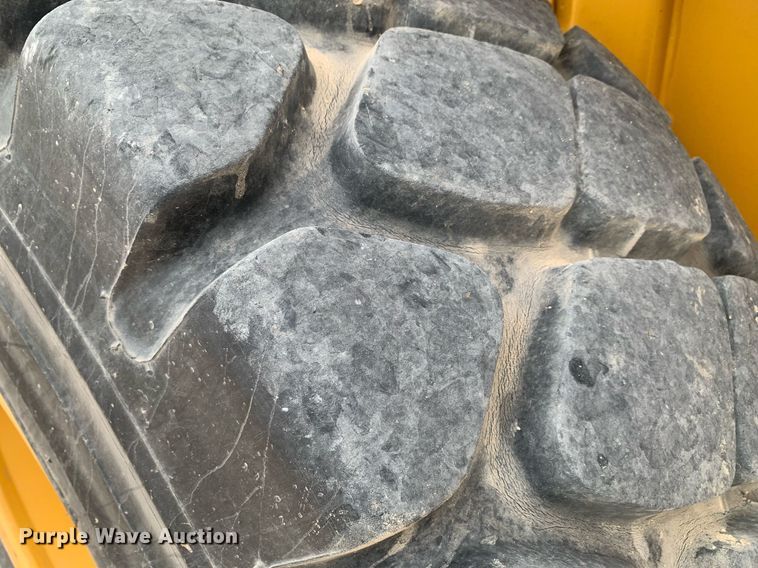 image for item DK7978 2016 John Deere 544K  wheel loader