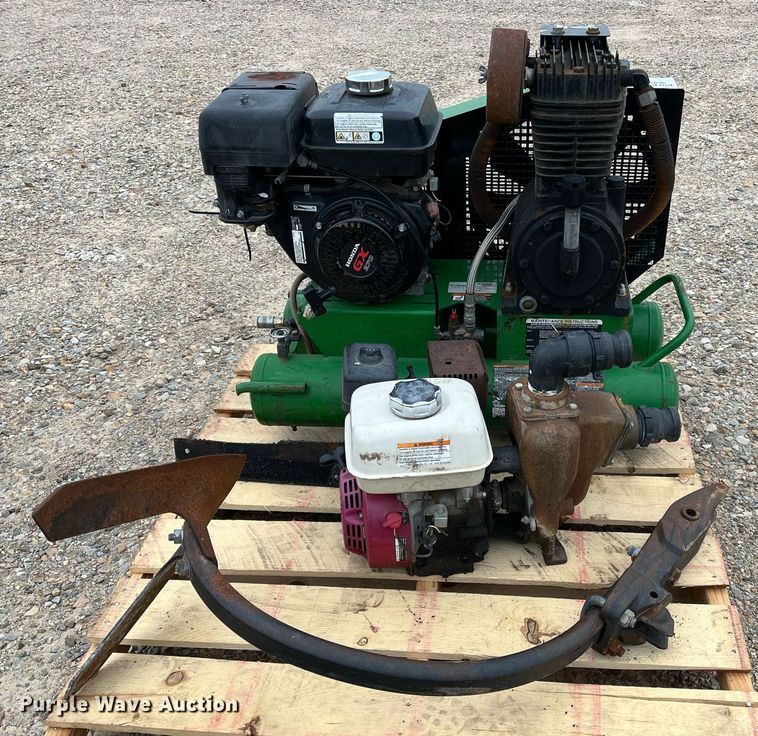 image for item DK7979 John Deere AC2-8GH  air compressor