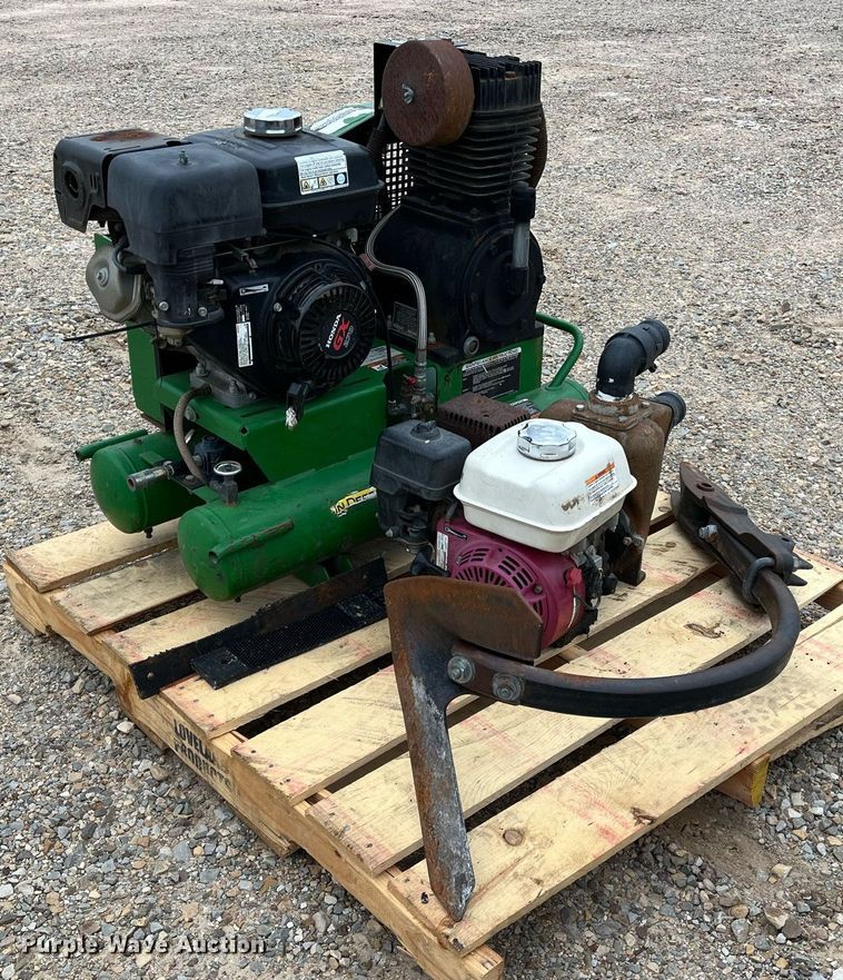 image for item DK7979 John Deere AC2-8GH  air compressor