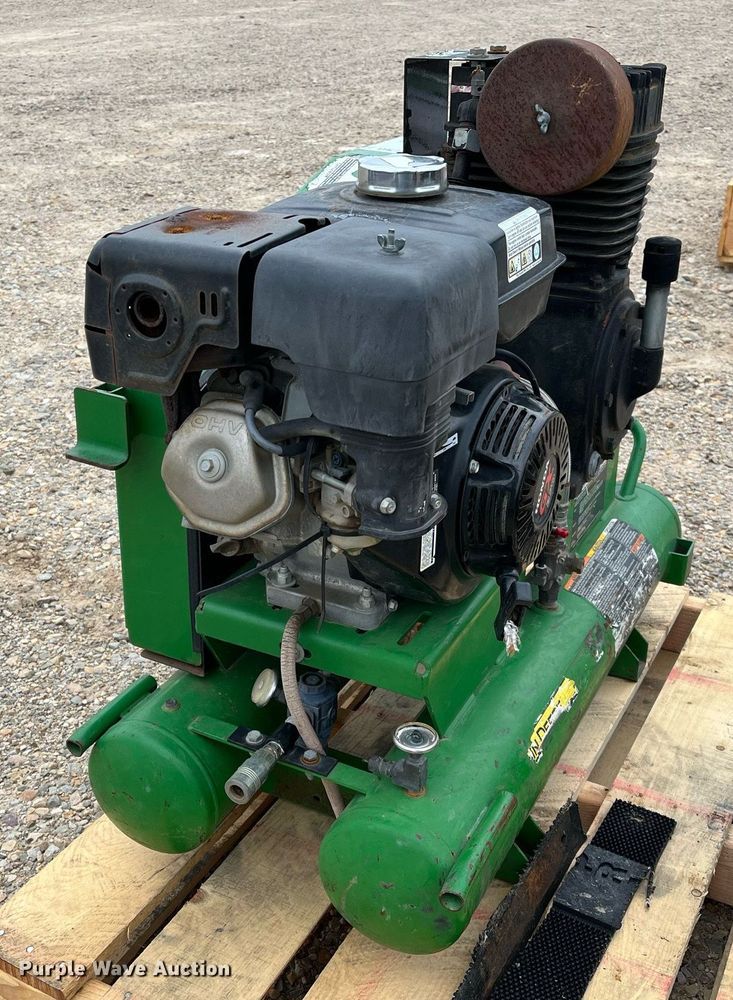 image for item DK7979 John Deere AC2-8GH  air compressor