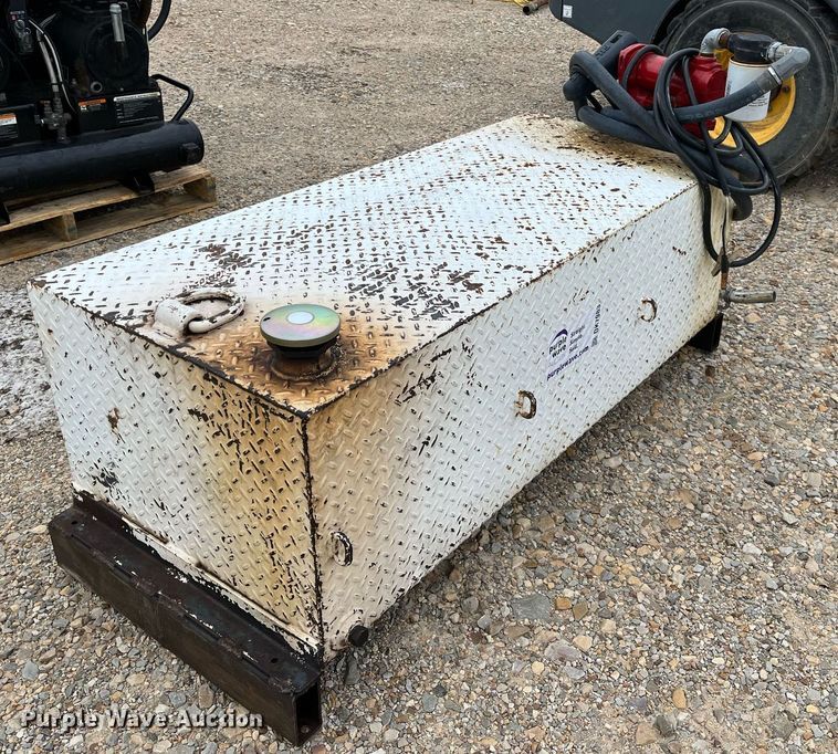 image for item DK7983 Auxiliary fuel tank