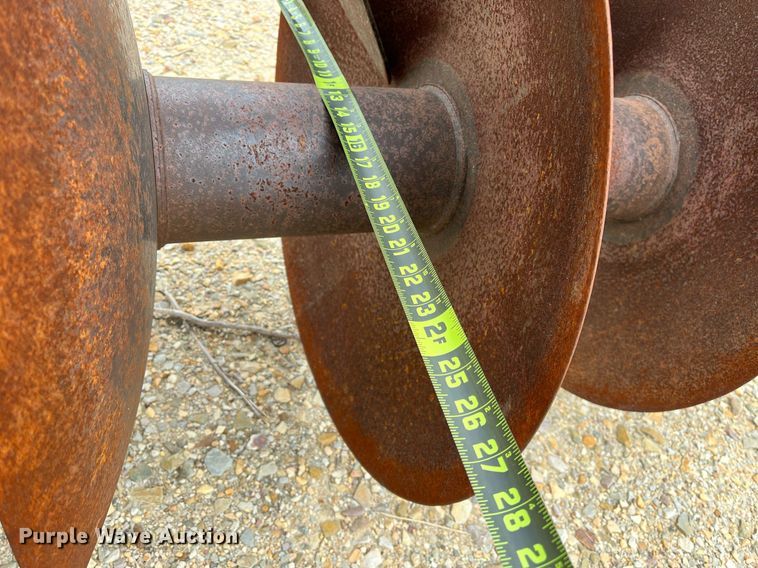 image for item DK7987 John Deere 650  tandem disk