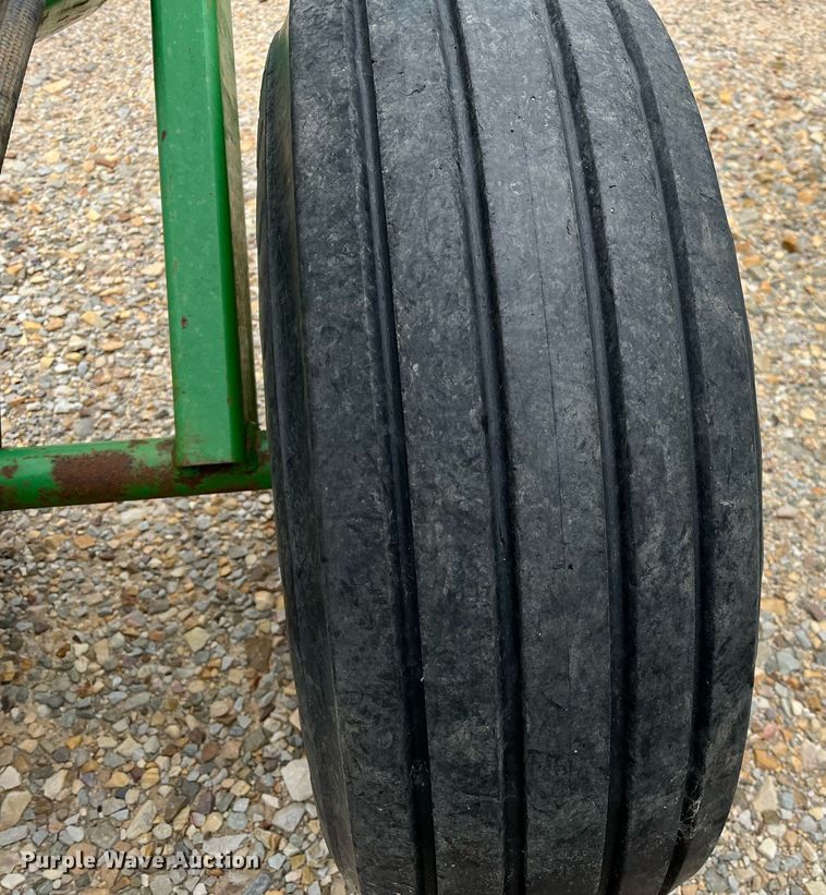 image for item DK7987 John Deere 650  tandem disk