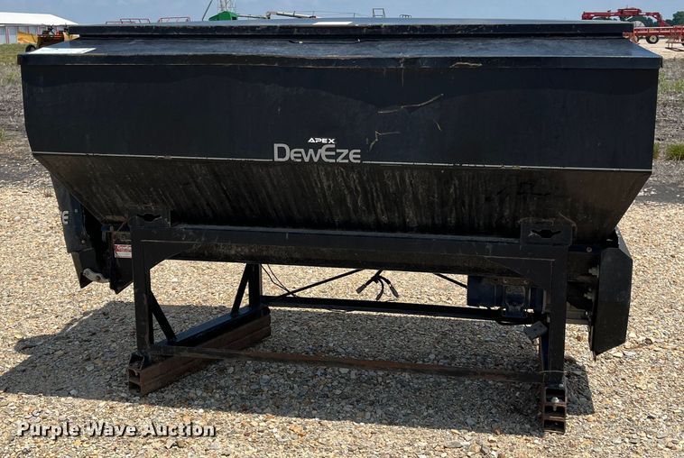 image for item DK7992 DewEze Beefcake 2000 ELE  cake feeder