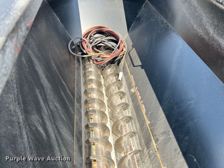 image for item DK7992 DewEze Beefcake 2000 ELE  cake feeder