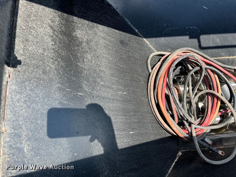 image for item DK7992 DewEze Beefcake 2000 ELE  cake feeder