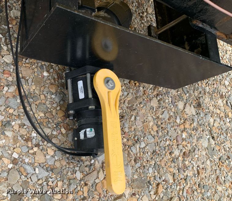 image for item DN7657 Norwesco Oval AA  poly tank