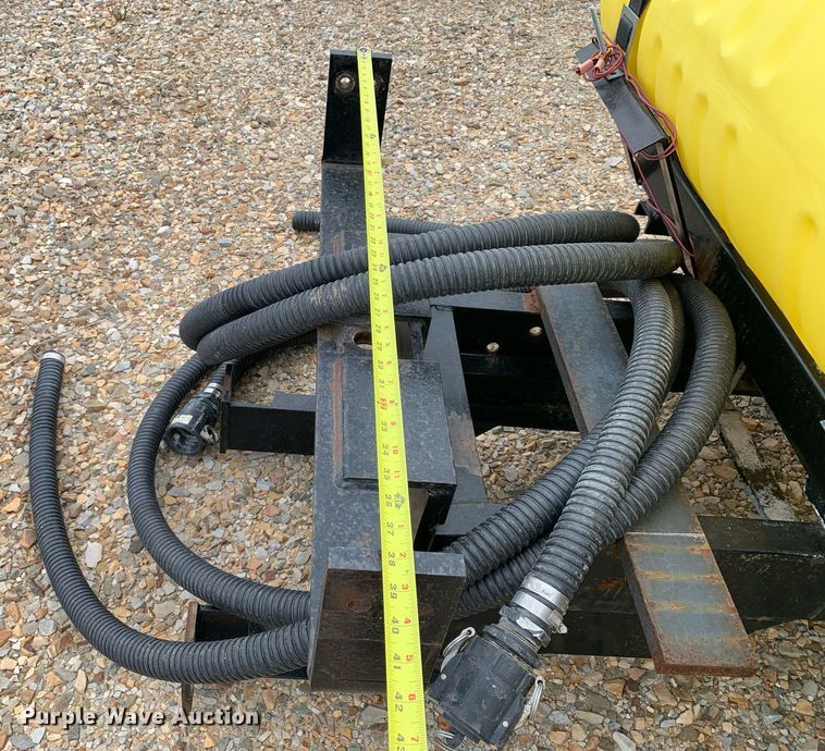 image for item DN7657 Norwesco Oval AA  poly tank