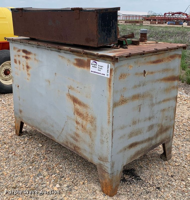 image for item DN7665 Fuel tank