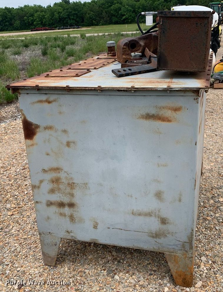 image for item DN7665 Fuel tank