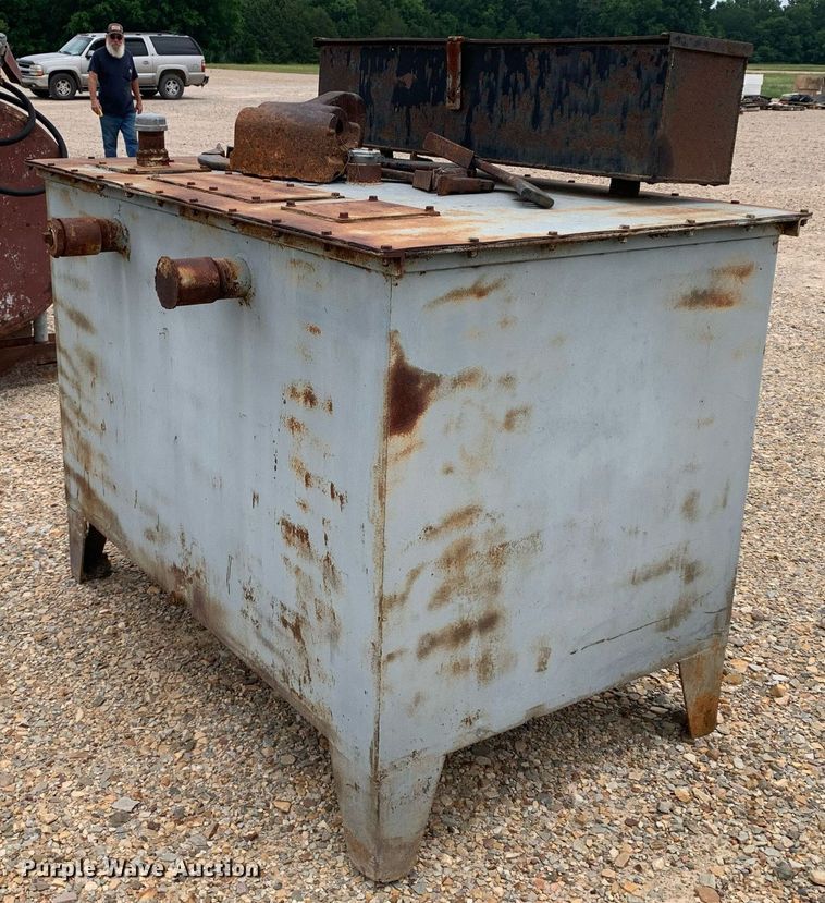 image for item DN7665 Fuel tank