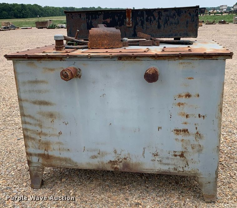 image for item DN7665 Fuel tank