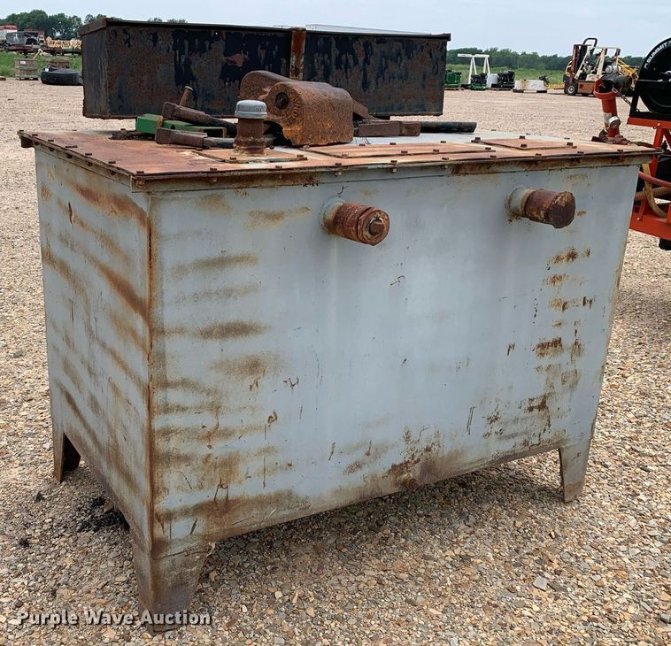 image for item DN7665 Fuel tank