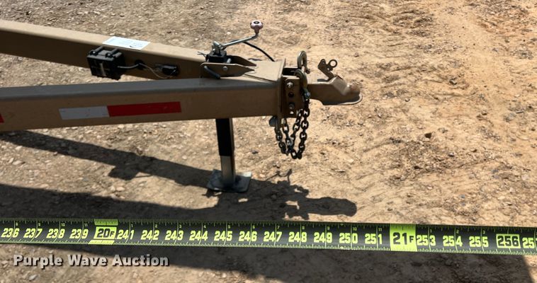 image for item DR5728 2011 Unverferth SeedRunner 3750  seed tender