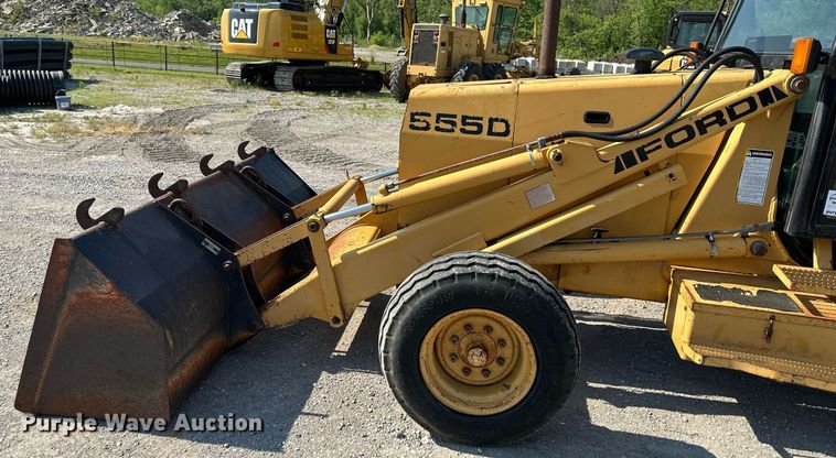 image for item DO5025 Ford 555D  backhoe