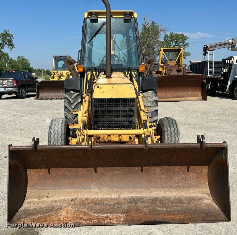 image for item DO5025 Ford 555D  backhoe