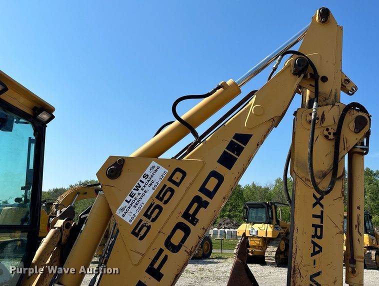 image for item DO5025 Ford 555D  backhoe