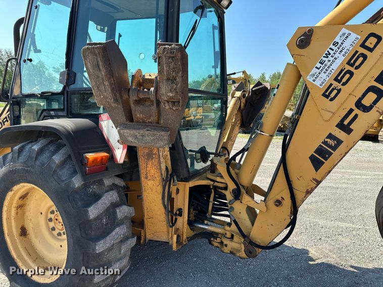 image for item DO5025 Ford 555D  backhoe