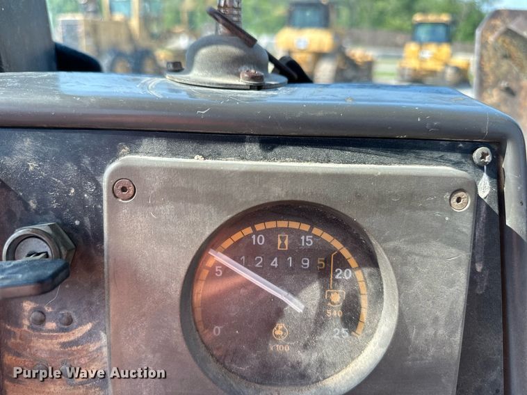 image for item DO5025 Ford 555D  backhoe