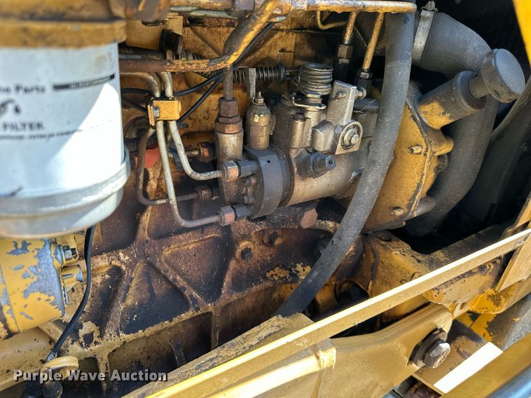 image for item DO5025 Ford 555D  backhoe