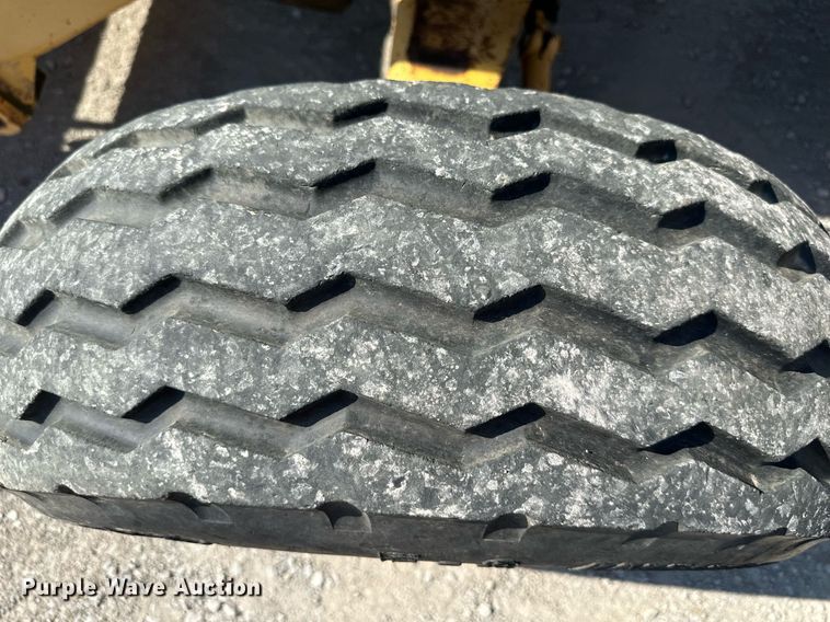 image for item DO5025 Ford 555D  backhoe